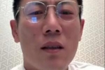 秦升谈上海德比：怎么让车开进去了？停了10个红色1个黄色的大巴